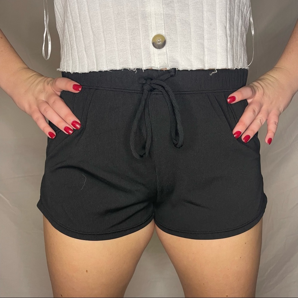 🤍 black comfy silky shorts 🤍